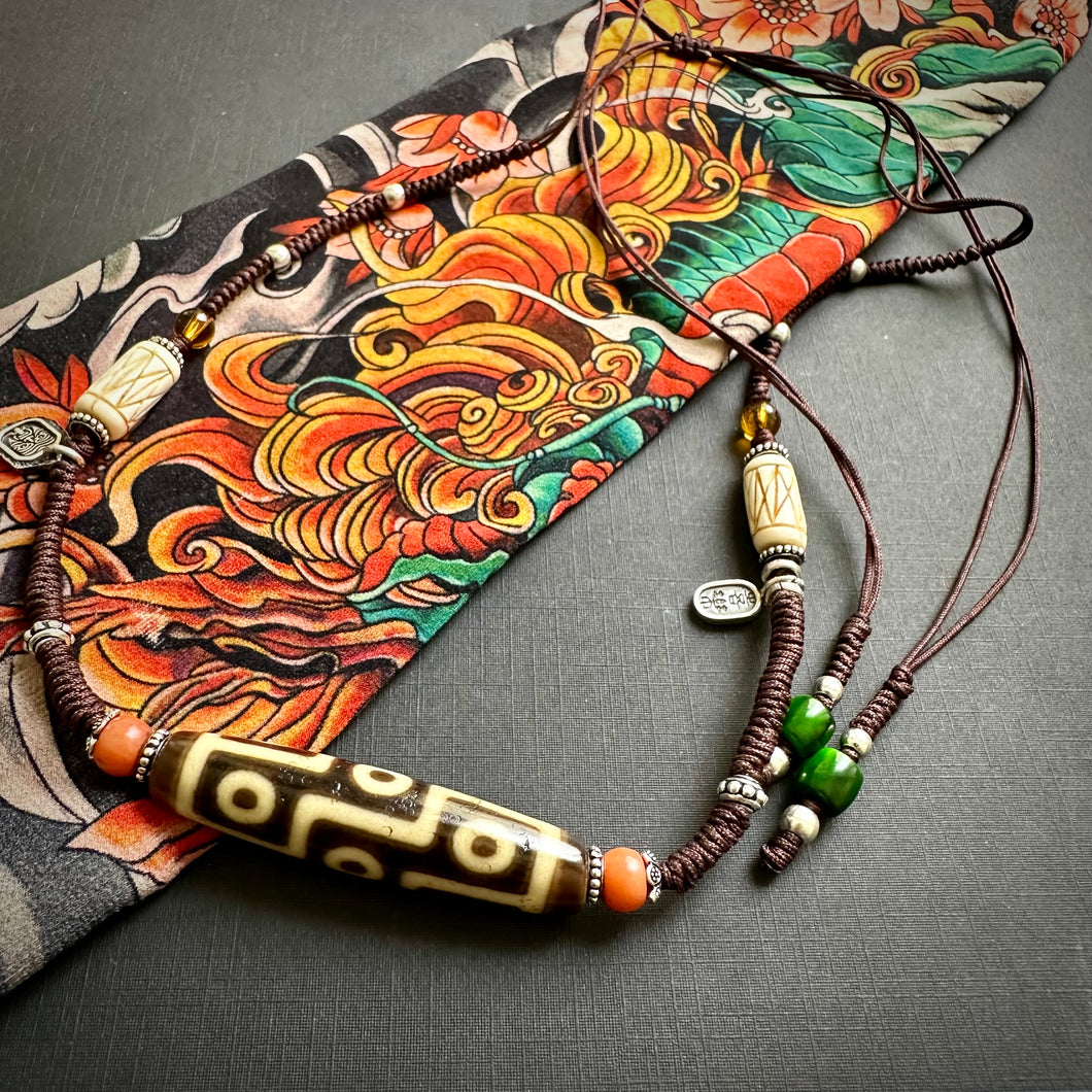 Vintage Nine-Eyes Dzi Bead Amulet Necklace