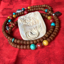 Tibetan Cypress (Baixiang) Bodhi Seeds Tibetan Mala with Dragon Pendant