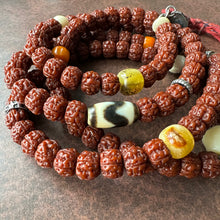 Hand-painted Amitabha Buddha Thangka on Rudraksha Bodhi Seeds Tibetan Mala