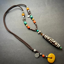 Tibetan Nine-Eyes Dzi Bead Amulet Necklace