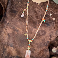 Natural NanHong Icy-Float Agate Ox Pendant Mala Necklace