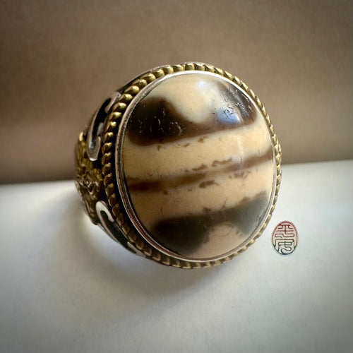 Genuine Tibetan dZi  Silver Amulet Ring