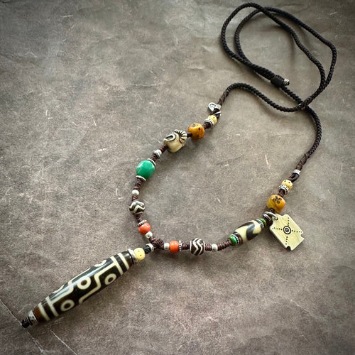 Vintage Nine-Eyes Dzi Bead Amulet Necklace