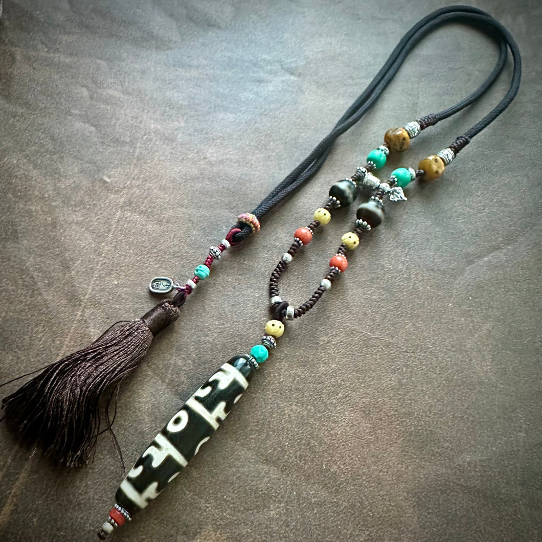 Tibetan Lotus Master Three-Eye Dzi Bead Amulet Necklace