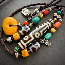 Tibetan Nine-Eyes Dzi Bead Amulet Necklace