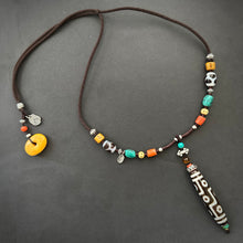 Tibetan Nine-Eyes Dzi Bead Amulet Necklace